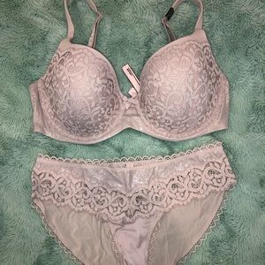 Victoria’s Secret Bra and Panty Set